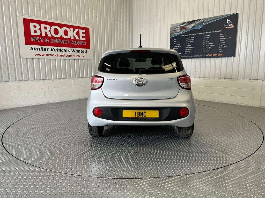 Hyundai I10 Hatchback 1.2 Premium Euro 6 201767 EX67UPR Silver #6