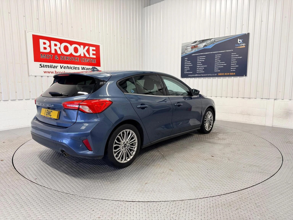 Ford Focus Hatchback 1.0T Ecoboost Titanium X Euro 6 Ss DO69NAH Blue #5