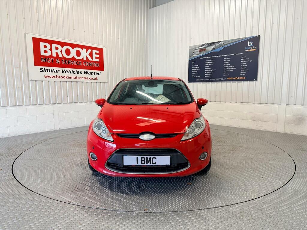 Ford Fiesta Hatchback 1.6 Tdci Titanium 200959 Red #3