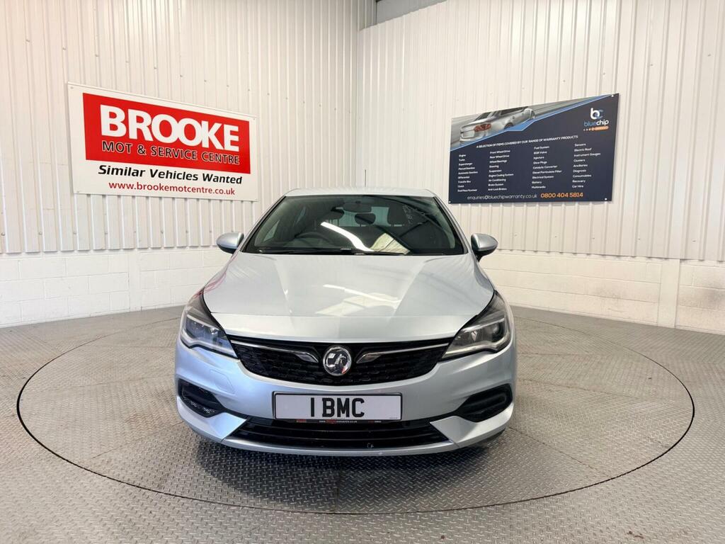 Vauxhall Astra Hatchback 1.5 Turbo D Se Euro 6 Ss 202070 BD70XGF Silver #2