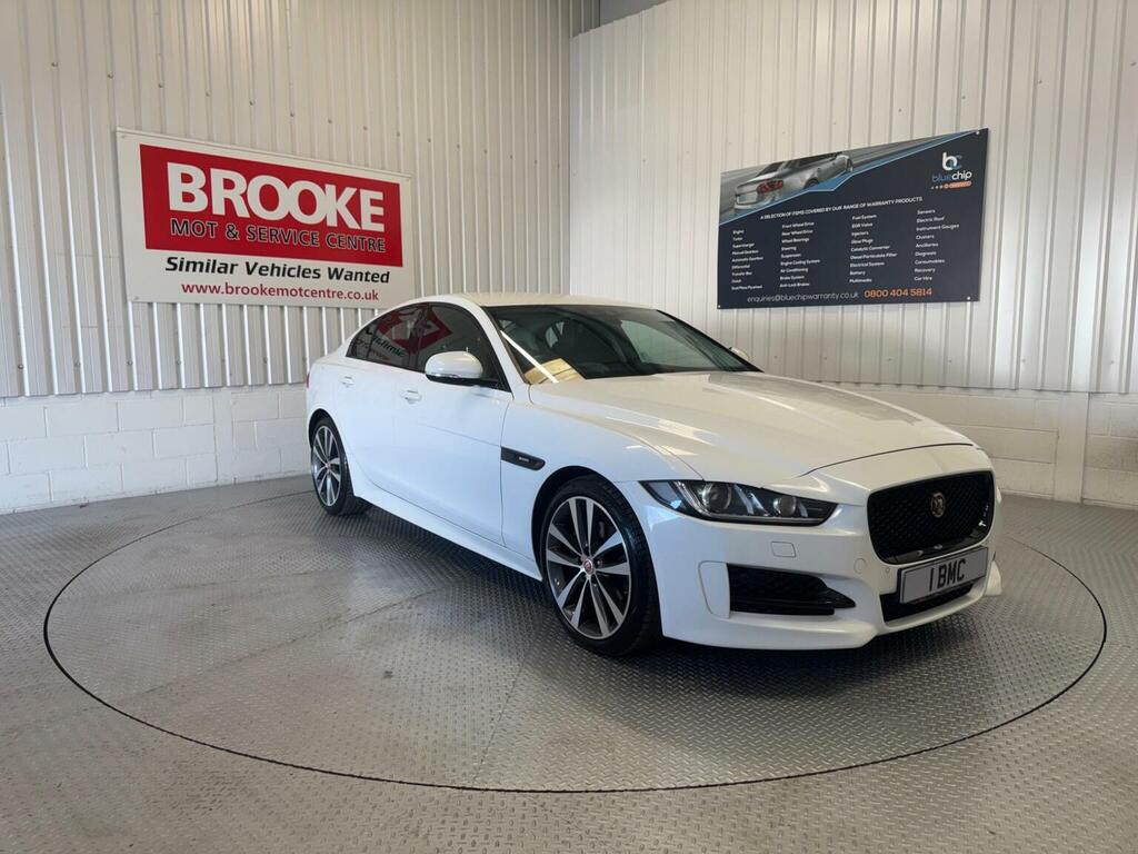 Jaguar XE Saloon 2.0D R-sport Euro 6 Ss 201868 White
