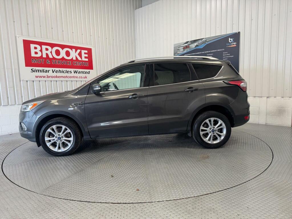 Ford Kuga Suv 1.5 Tdci Titanium Euro 6 Ss 201766 LP66FRO Grey #4