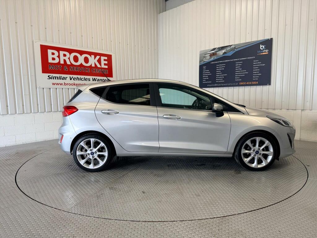Ford Fiesta Hatchback 1.0T Ecoboost Titanium Euro 6 Ss OU18ZGV Silver #4