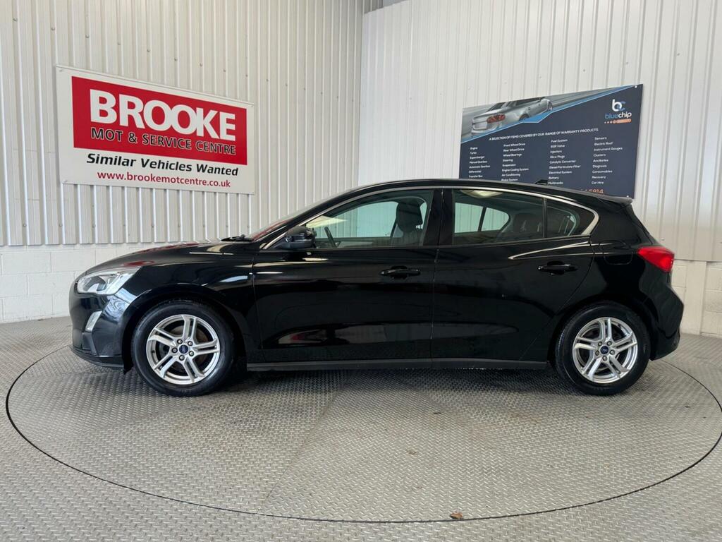 Ford Focus Hatchback 1.0T Ecoboost Zetec Euro 6 Ss 20 FM68ASU Black #4