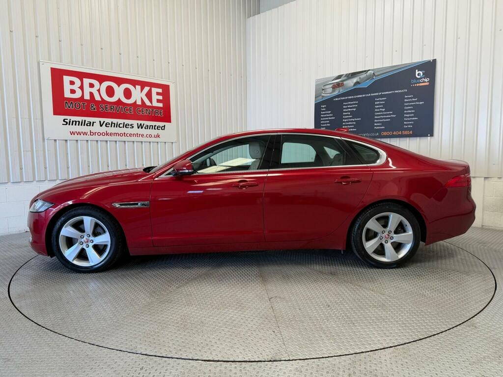 Jaguar XF 2.0D Portfolio Euro 6 Ss KC16MLY Red #6