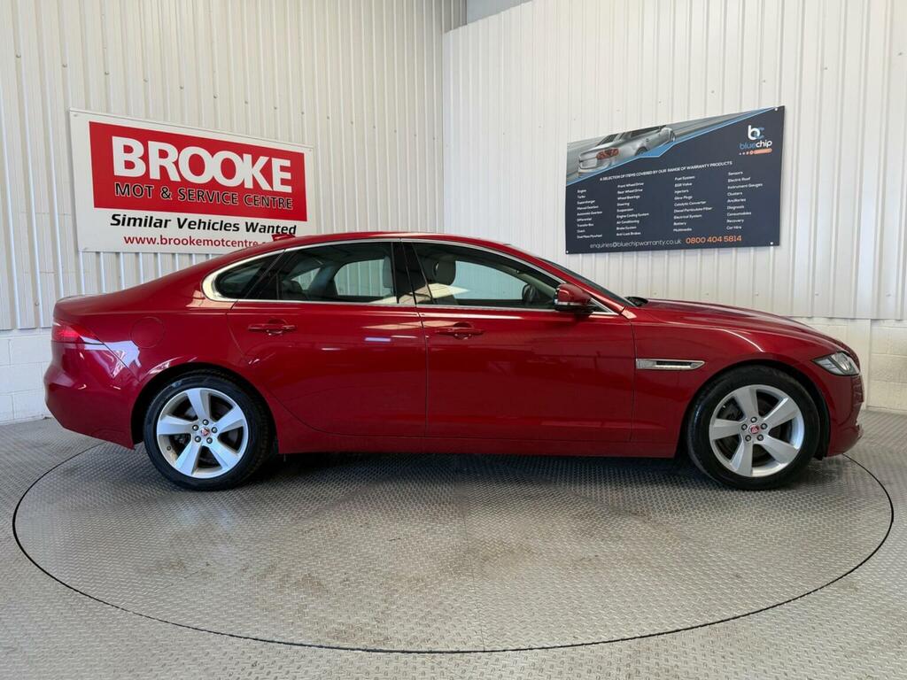 Jaguar XF 2.0D Portfolio Euro 6 Ss KC16MLY Red #2