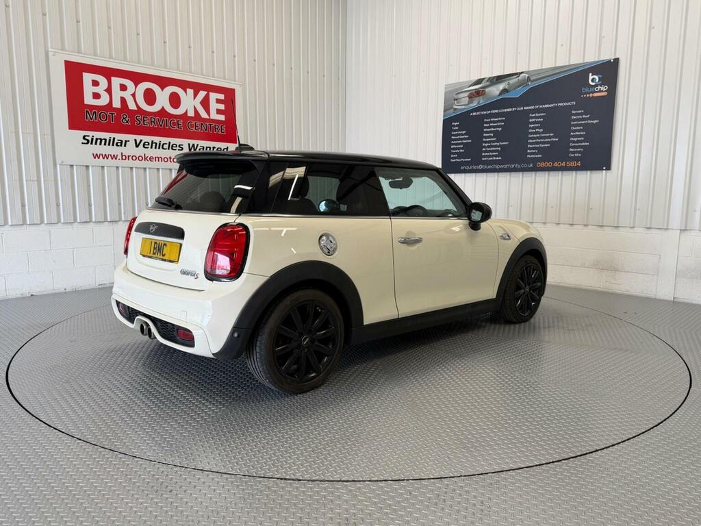 Mini Hatch 2.0 Cooper S Steptronic Euro 6 Ss FA18UVJ White #3