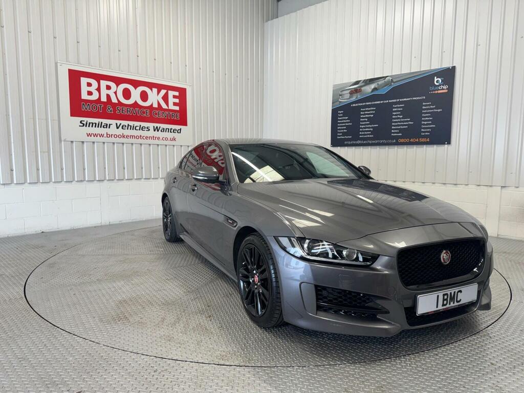 Jaguar XE Saloon 2.0D R-sport Euro 6 Ss 201766 Grey