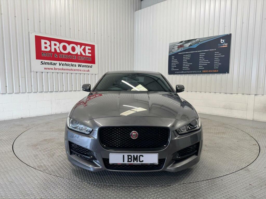 Jaguar XE Saloon 2.0D R-sport Euro 6 Ss 201766 CA66RDZ Grey #2