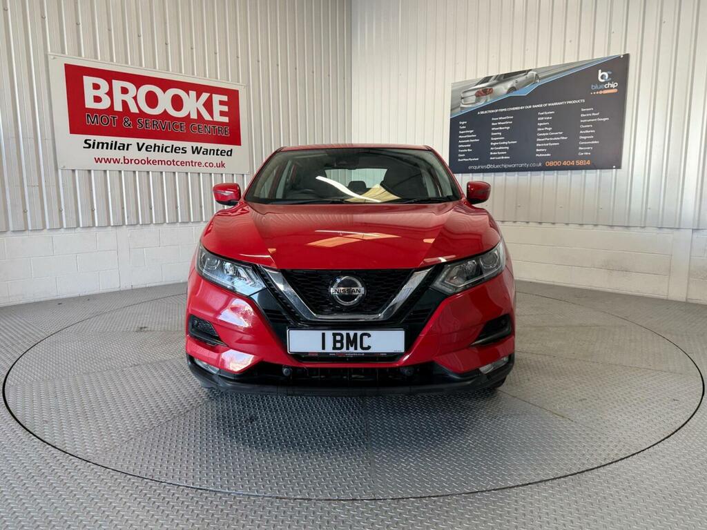 Nissan Qashqai Suv 1.3 Dig-t Acenta Premium Euro 6 Ss 201 DW19KYG Red #2