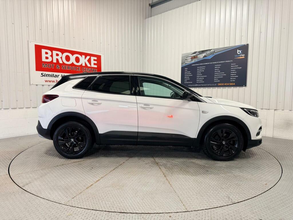 Vauxhall Grandland X 1.2 Turbo Sri Nav Euro 6 Ss LV21FBD White #4