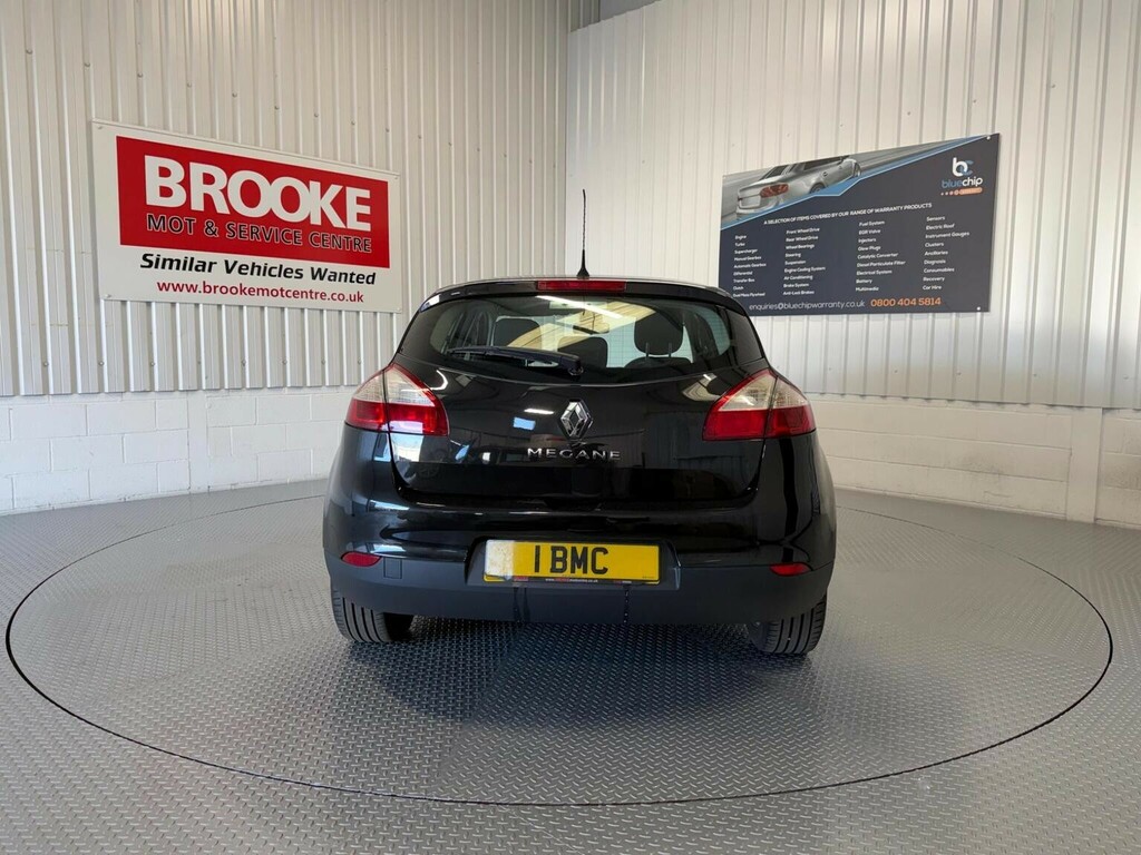 Renault Megane 1.6 16V Dynamique Euro 5 Black #4