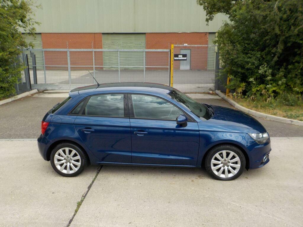 Audi A1 1.6 Tdi Sport Sportback Euro 5 S S GK14GLZ Blue #5