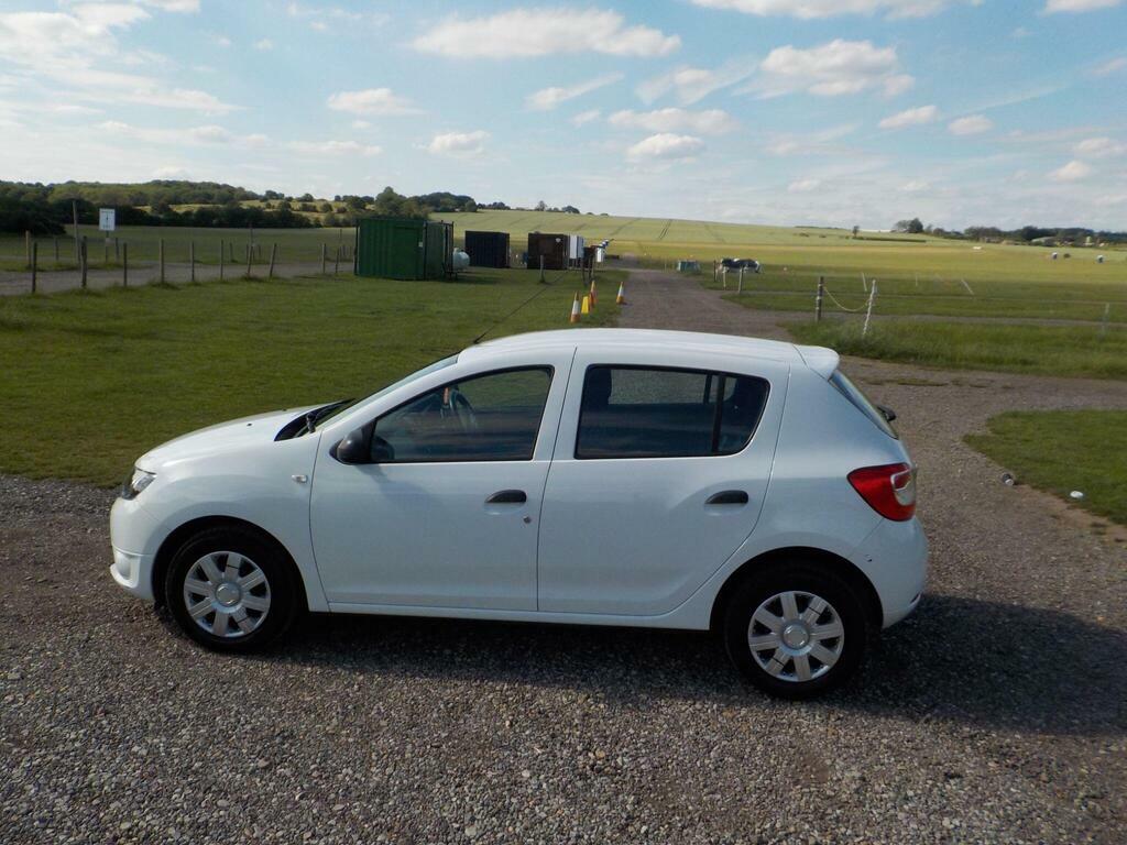 Dacia Sandero 0.9 Laureate Tce 90 Bhp White #2