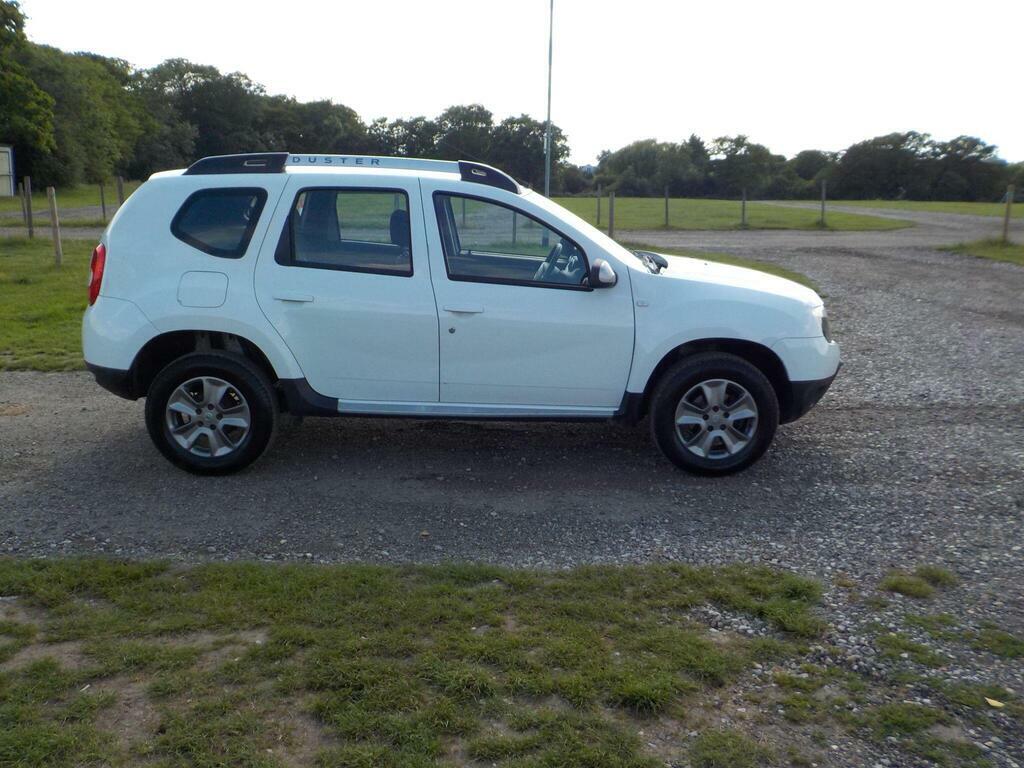 Dacia Duster 1.5 Dci Laureate Euro 6 S S AE16YLZ White #3
