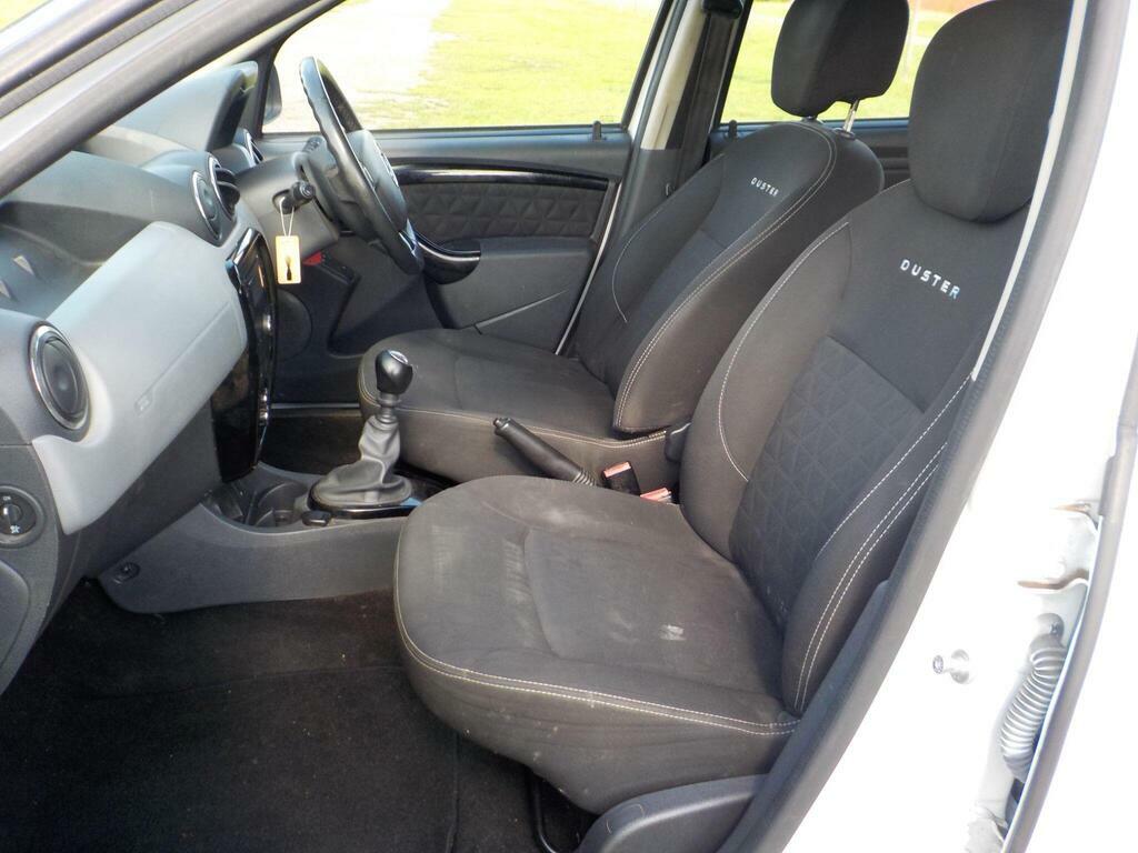 Dacia Duster 1.5 Dci Laureate Euro 6 S S AE16YLZ White #5