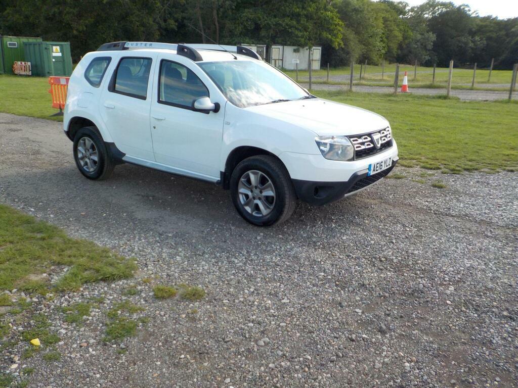 Dacia Duster 1.5 Dci Laureate Euro 6 S S AE16YLZ White #2