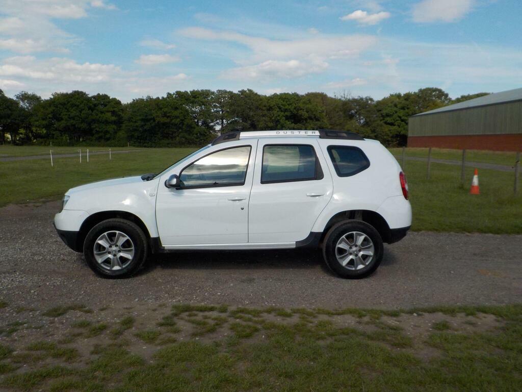 Dacia Duster 1.5 Dci Laureate Euro 6 S S AE16YLZ White