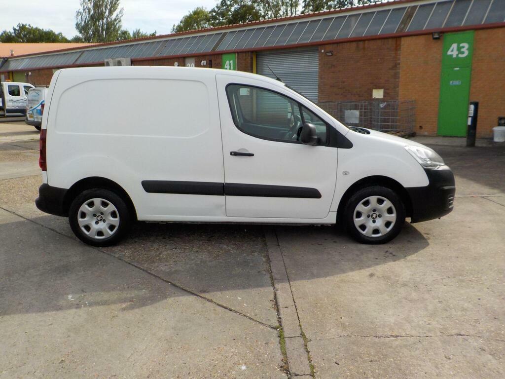 Peugeot Partner 1.6 Bluehdi 854 Professional L1 White