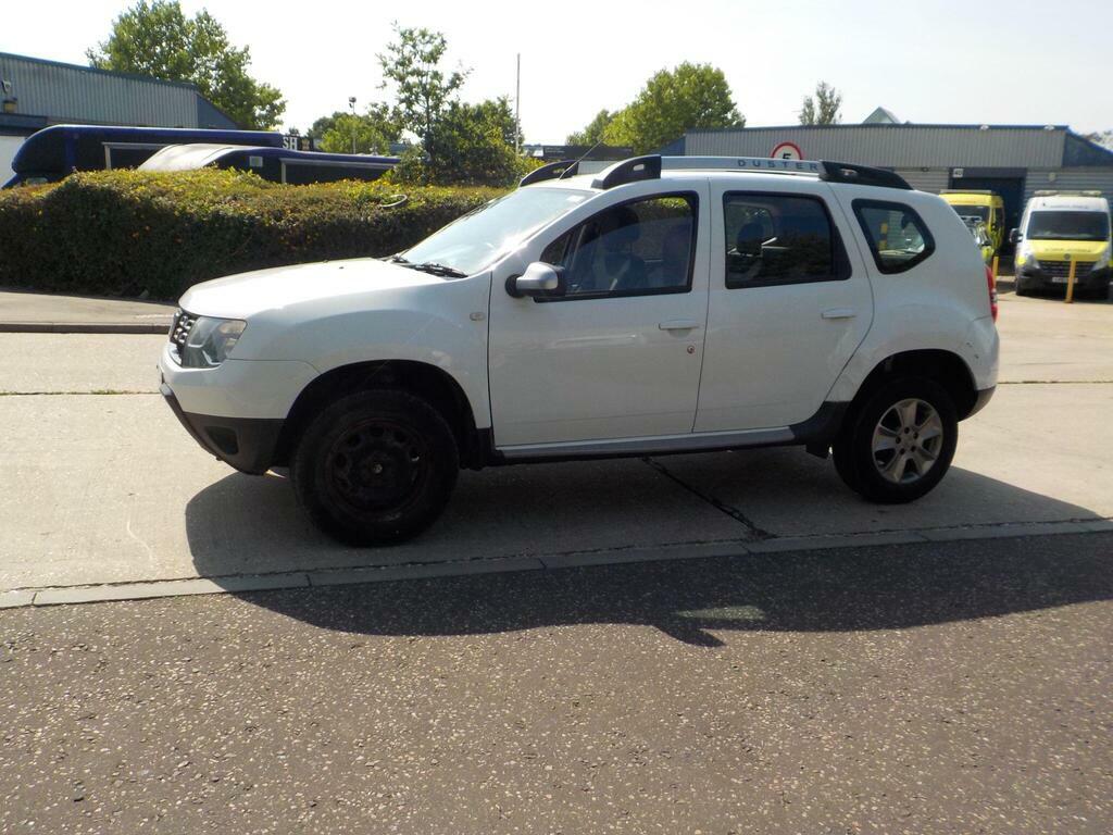 Dacia Duster 1.5 Dci Laureate Euro 6 S S White #2