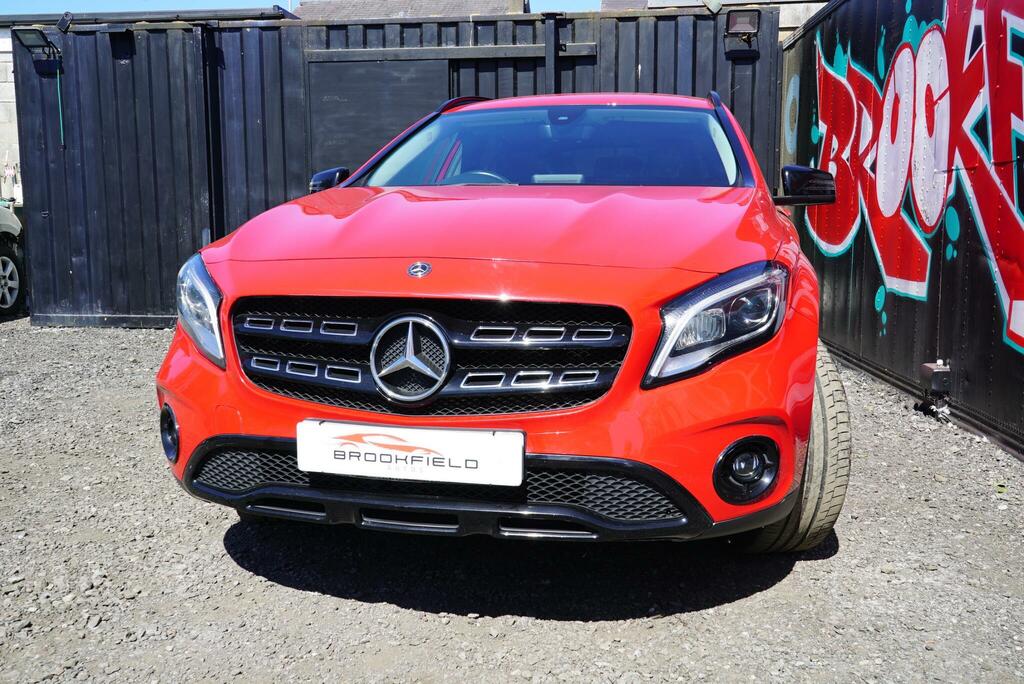 Mercedes-Benz GLA Class 1.6 Gla180 Urban Edition Suv Eur CE19BJV Red #5