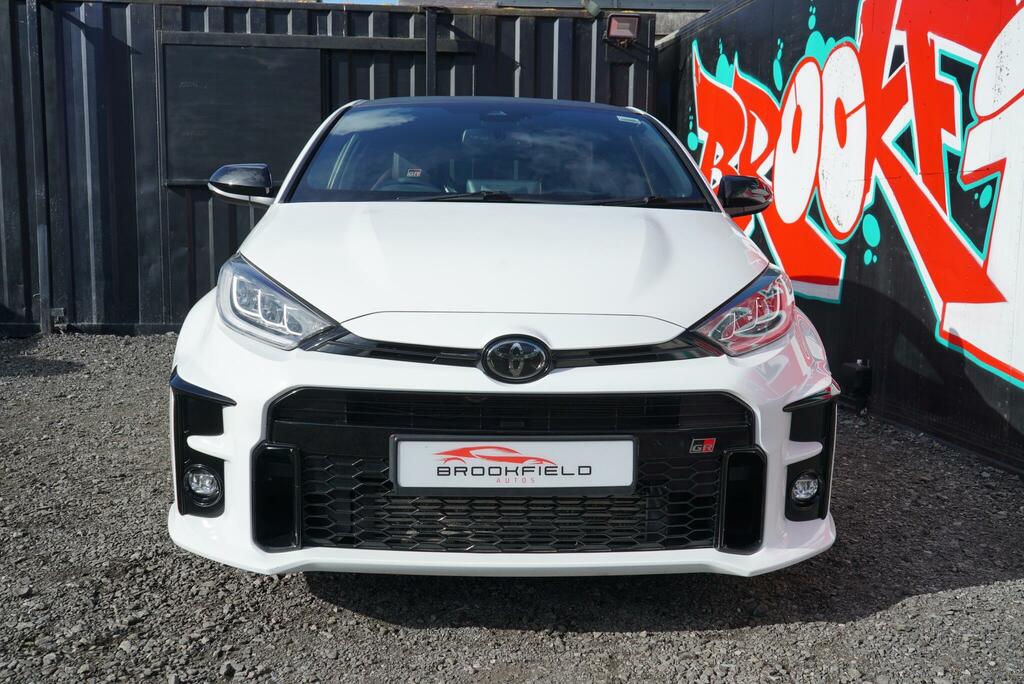 Toyota Yaris 1.6T Gr Circuit Hatchback Awd Eu FE22OBB White #5