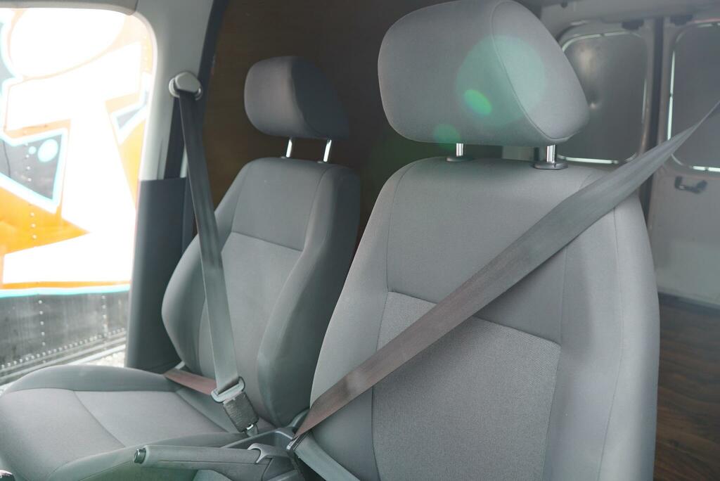 Volkswagen Caddy C20 Startline White #60