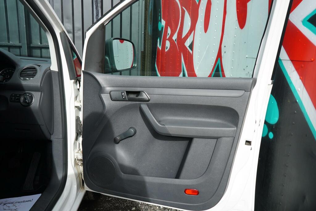 Volkswagen Caddy C20 Startline White #39