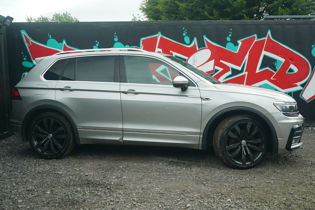 Volkswagen Tiguan 2017 2.0 Tdi Bluemotion Tech Se Navigation Suv Grey #29