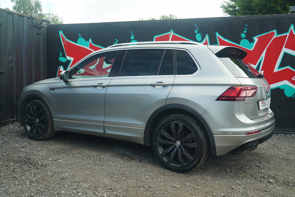 Volkswagen Tiguan 2017 2.0 Tdi Bluemotion Tech Se Navigation Suv Grey #15