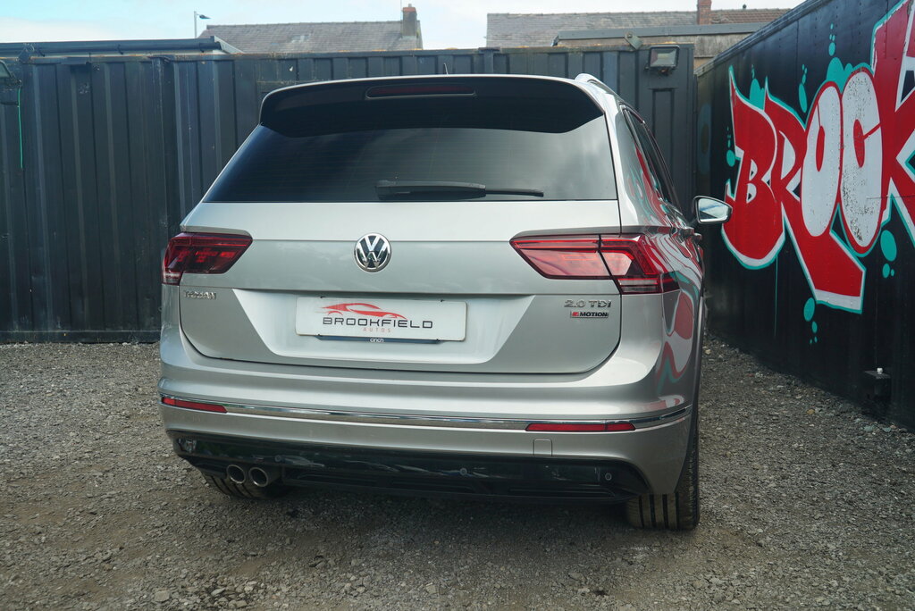Volkswagen Tiguan 2017 2.0 Tdi Bluemotion Tech Se Navigation Suv Grey #22