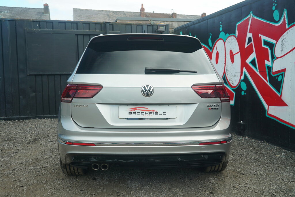 Volkswagen Tiguan 2017 2.0 Tdi Bluemotion Tech Se Navigation Suv Grey #19