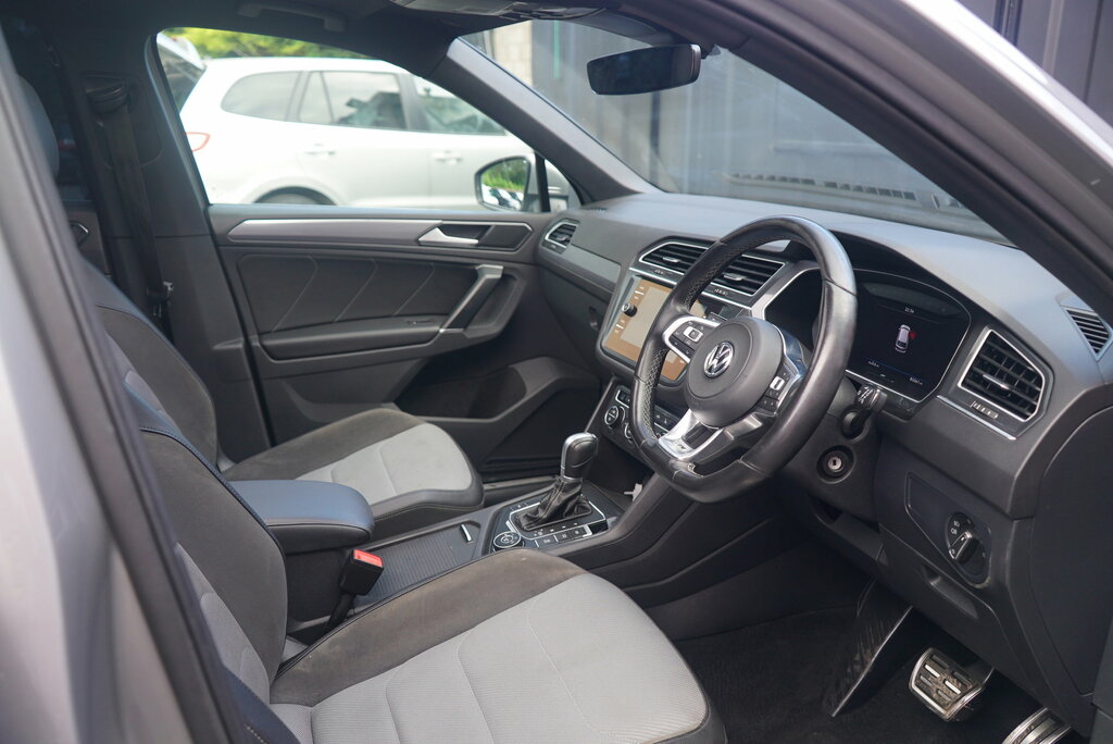 Volkswagen Tiguan 2017 2.0 Tdi Bluemotion Tech Se Navigation Suv Grey #46