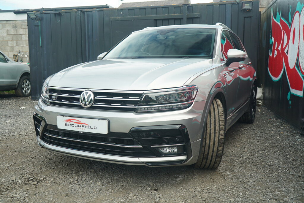 Volkswagen Tiguan 2017 2.0 Tdi Bluemotion Tech Se Navigation Suv Grey #7