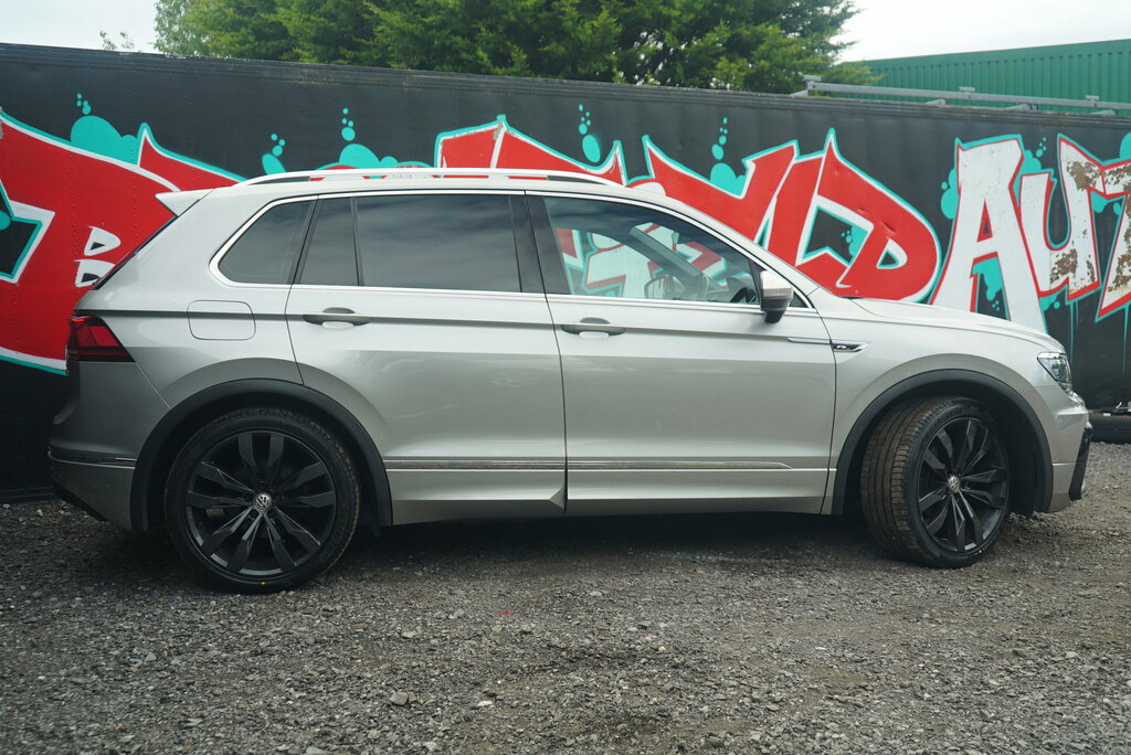 Volkswagen Tiguan 2017 2.0 Tdi Bluemotion Tech Se Navigation Suv Grey #27