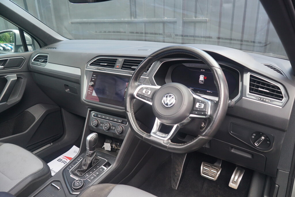 Volkswagen Tiguan 2017 2.0 Tdi Bluemotion Tech Se Navigation Suv Grey #44