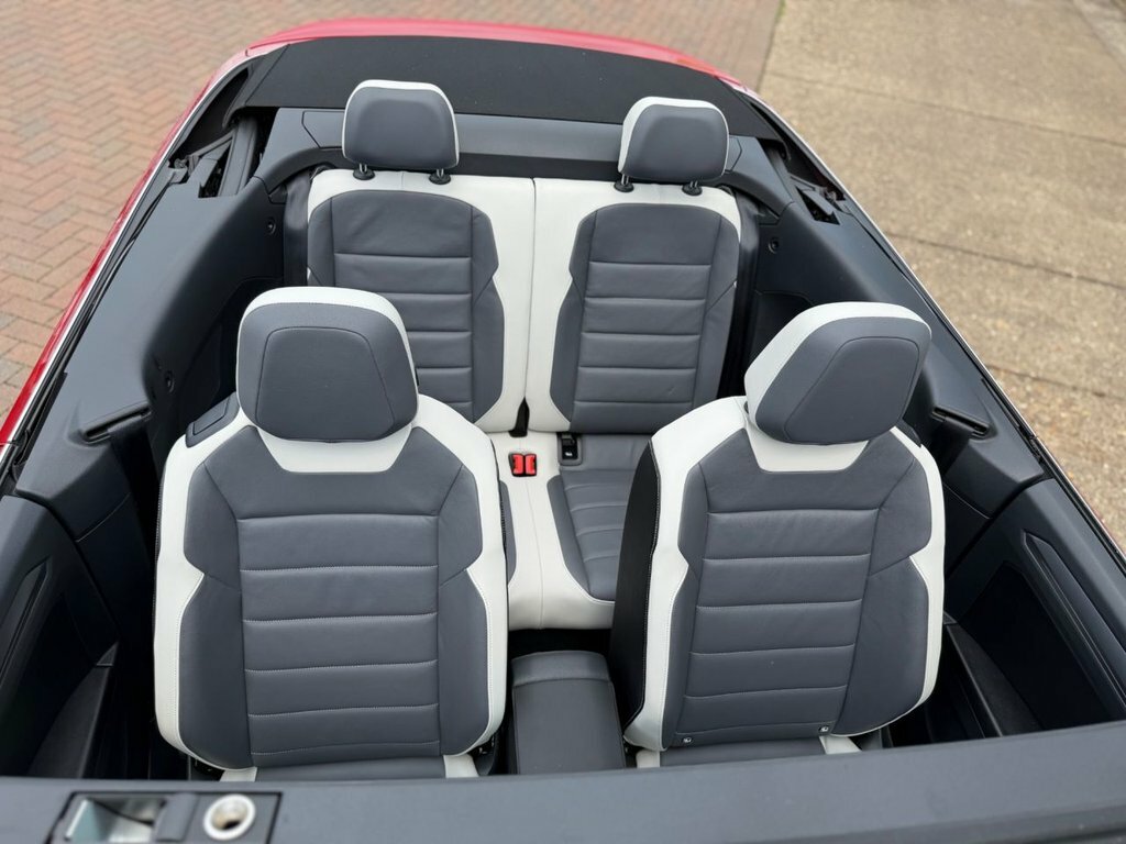 Volkswagen T-Roc 1.5L Design Red #2