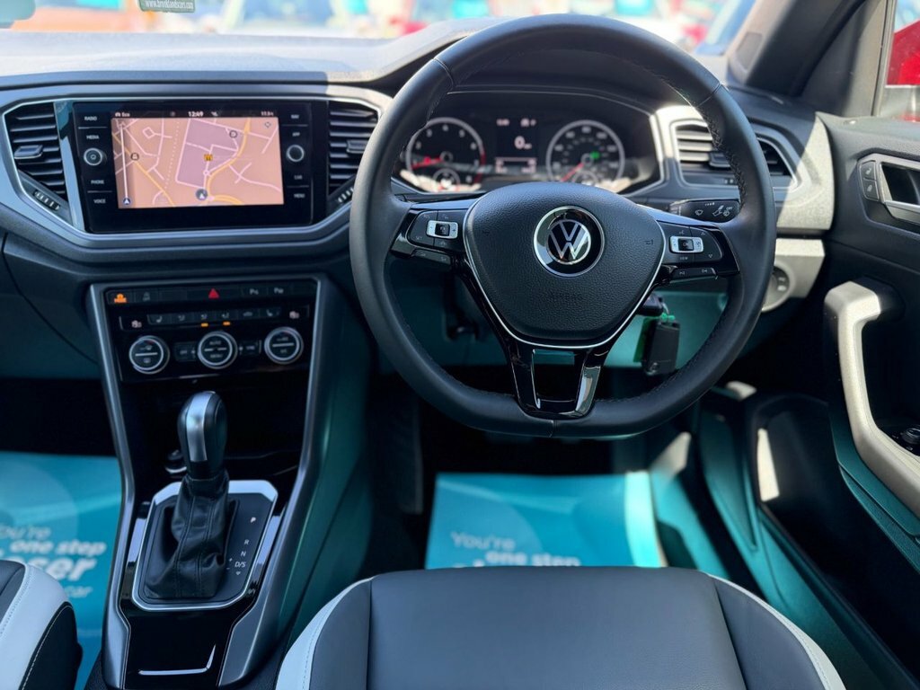 Volkswagen T-Roc 1.5L Design Red