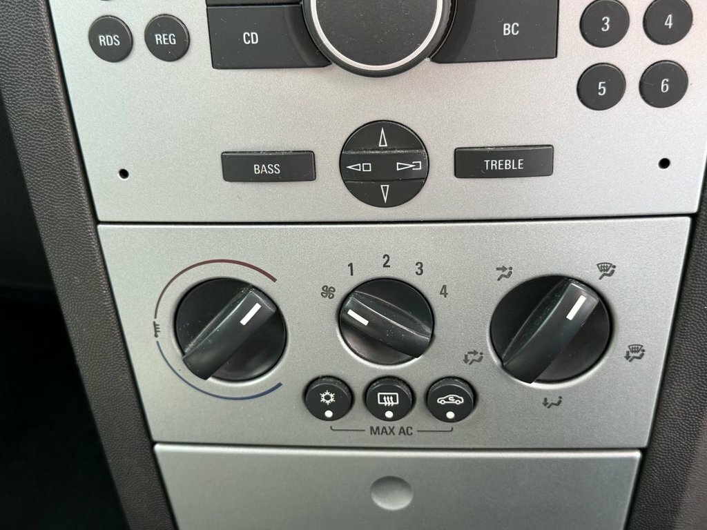 Vauxhall Meriva Life 16V Gold #13