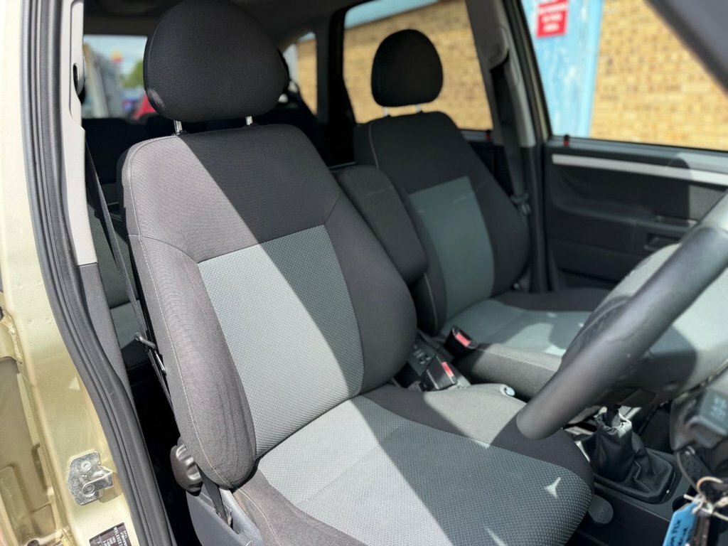Vauxhall Meriva 1.6L Design Gold #3