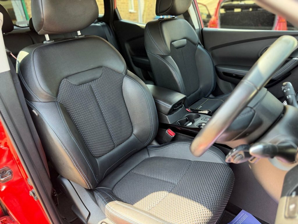 Renault Kadjar 1.3L S Edition Red #3
