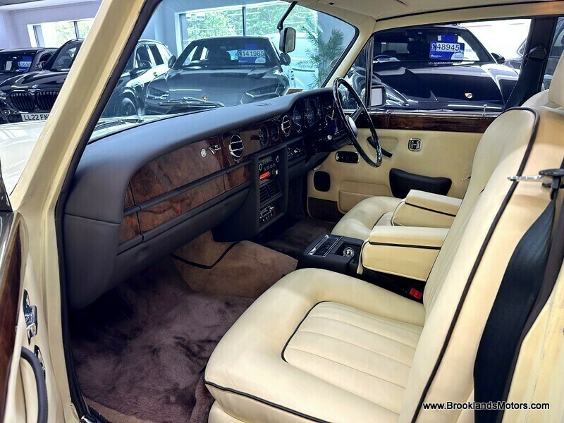 Rolls-Royce Silver Shadow Saloon  #18