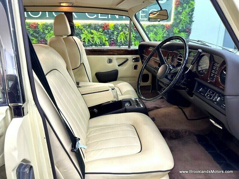 Rolls-Royce Silver Shadow Saloon  #13