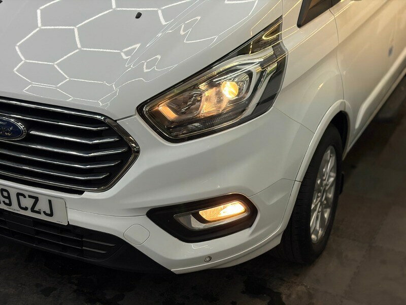 Ford Tourneo Custom 310 Titanium Stunning Example White #4