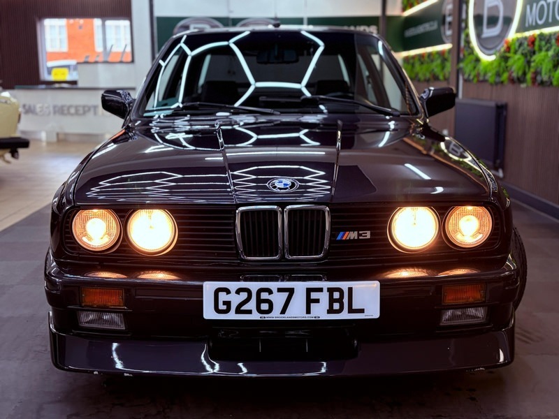 BMW M3 E30 M3 Rare Car G267FBL Black #3