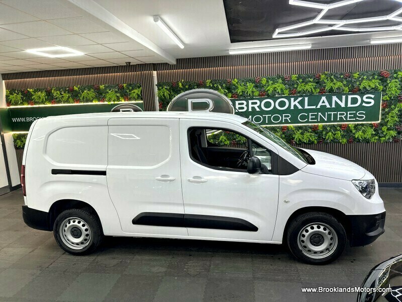 Vauxhall Combo 1.5 L2h1 2300 Edition Ss Sat Nav Stunning Exam DT70MWE White #4