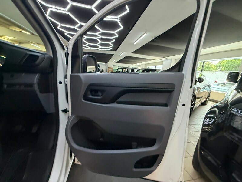 Vauxhall Vivaro L2h1 2900 Sportive Ss Sat Nav Stunning Example DV70DRZ White #5