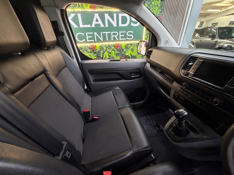 Vauxhall Vivaro L2h1 2900 Sportive Ss Sat Nav Stunning Example DV70DRZ White #3