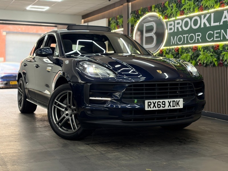 Porsche Macan S Pdk 6X Porsche Services Blue