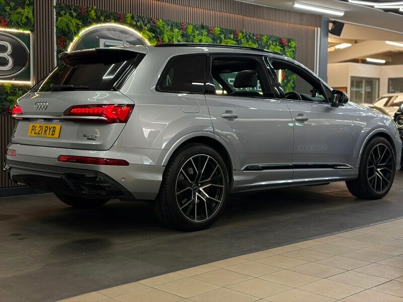 Audi Q7 55 Tfsi E Quattro S Line Tiptronic Black #7